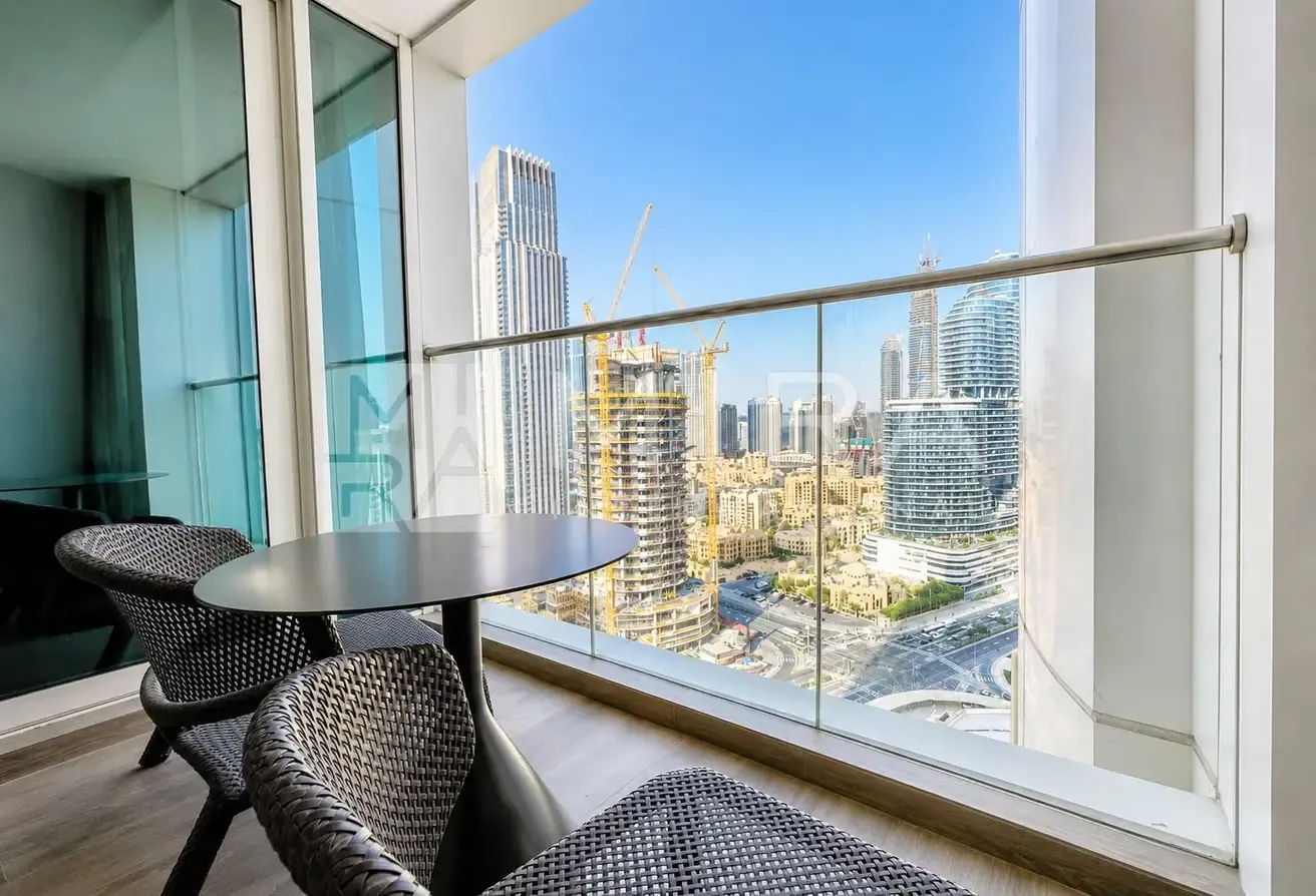 Equipped + Maids | All bills included | Balcony