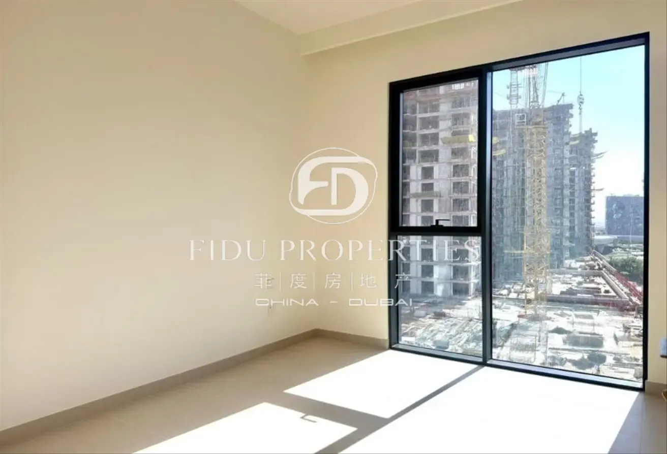 Park View | Mid Floor | Ready To Move