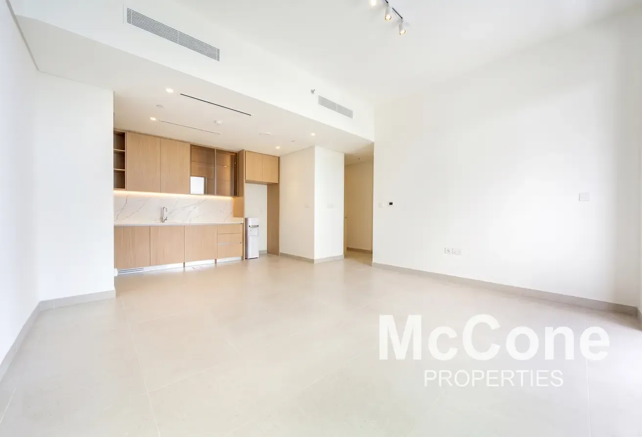 Corner Unit | Pool and Park View | Chiller Free