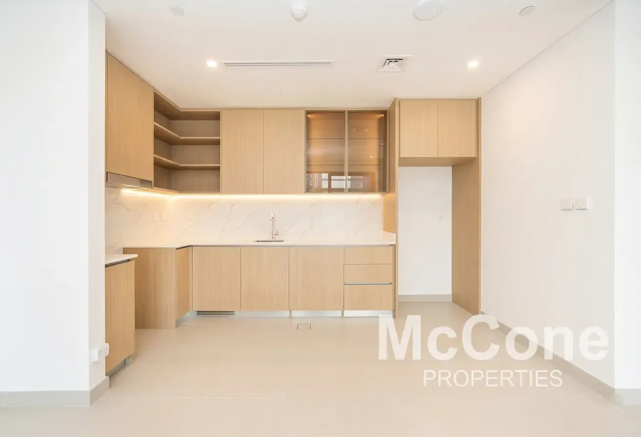 Corner Unit | Pool and Park View | Chiller Free