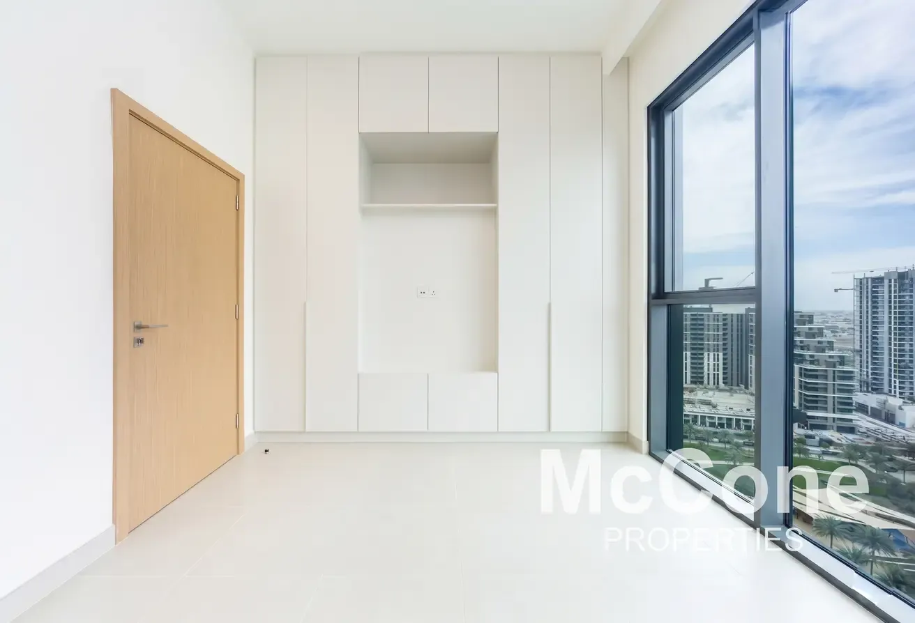 Corner Unit | Pool and Park View | Chiller Free