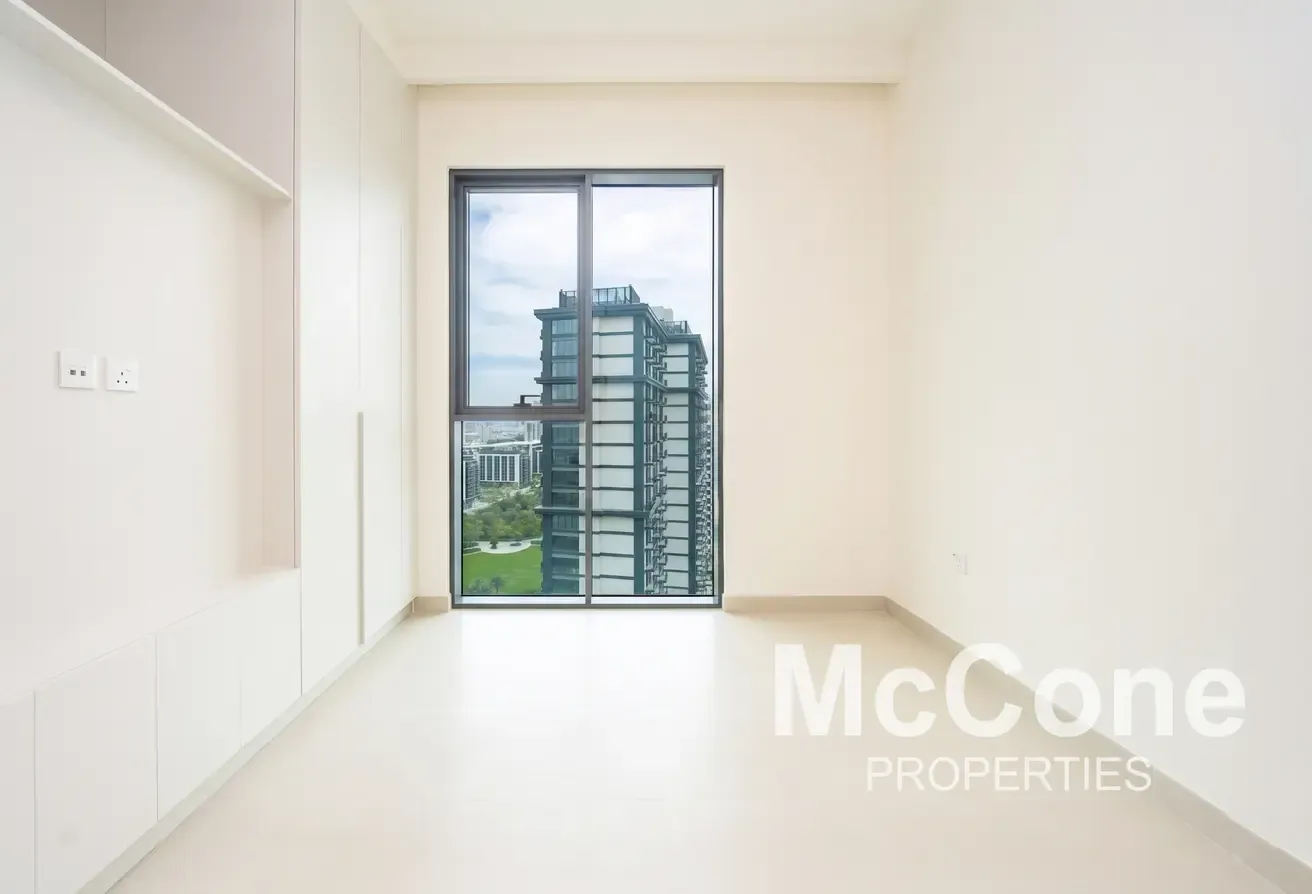 Corner Unit | Pool and Park View | Chiller Free