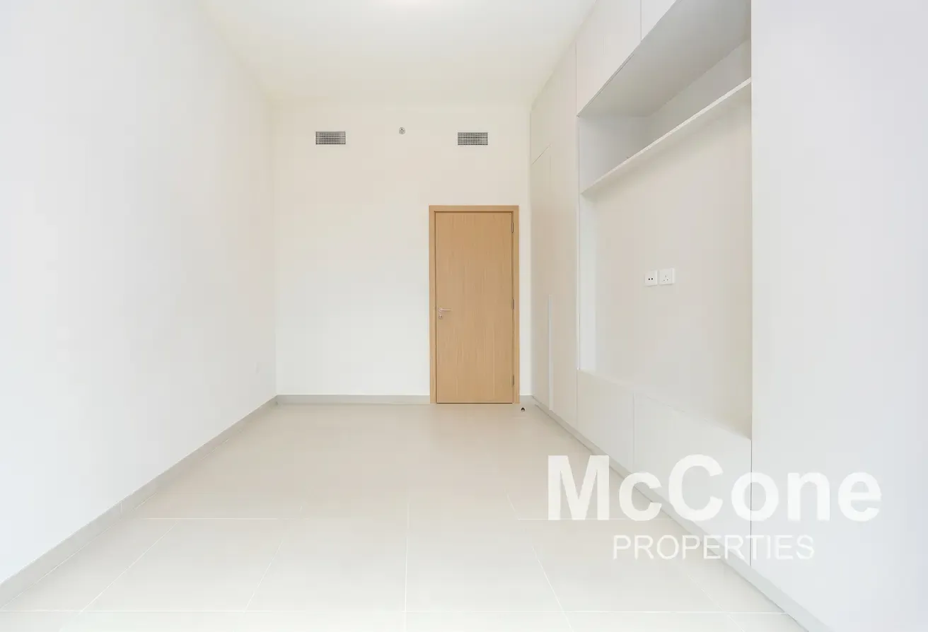 Corner Unit | Pool and Park View | Chiller Free