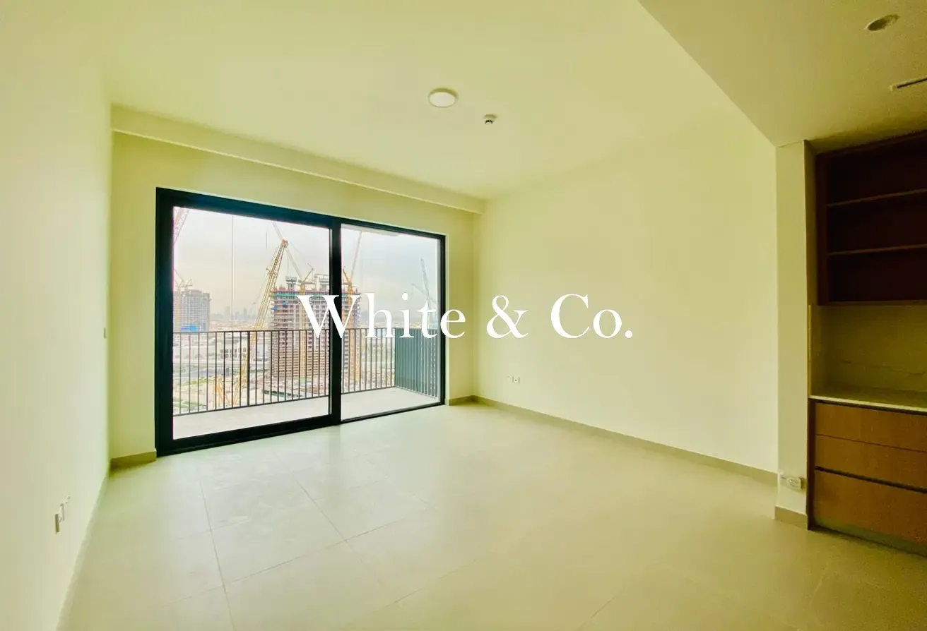 Brand New Unit | Vacant | Spacious View