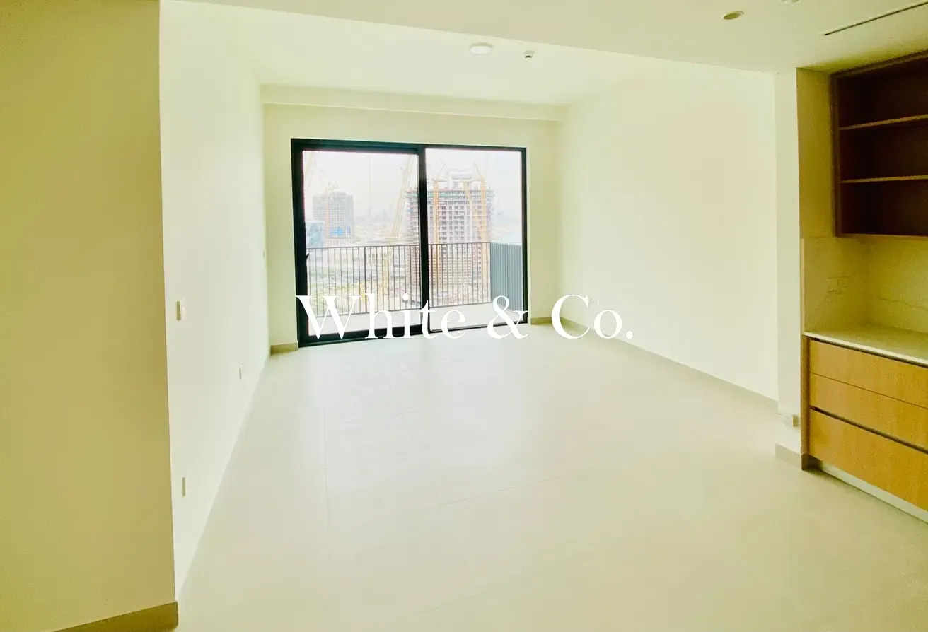 Brand New Unit | Vacant | Spacious View
