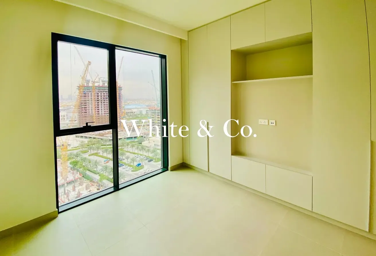 Brand New Unit | Vacant | Spacious View