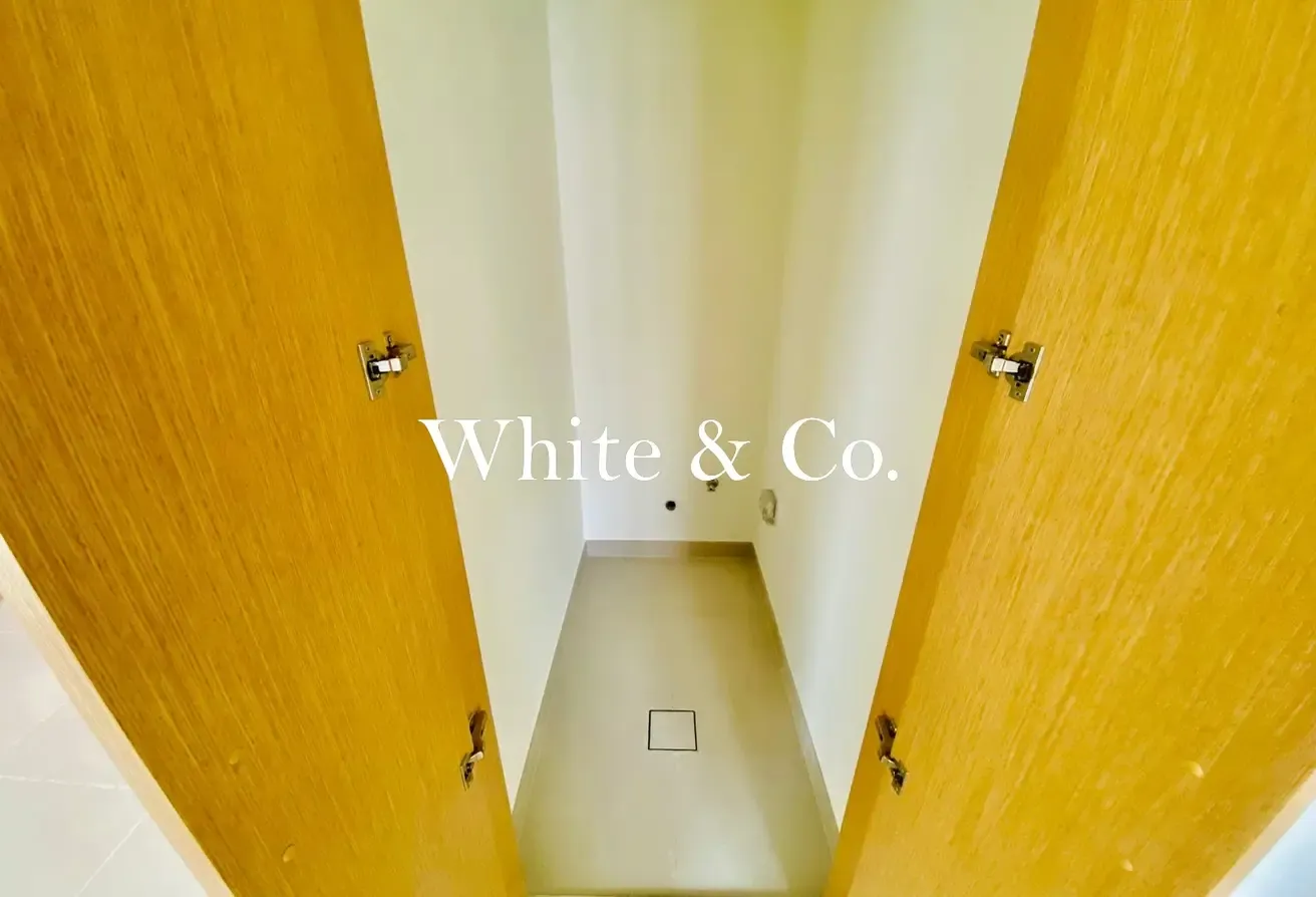 Brand New Unit | Vacant | Spacious View