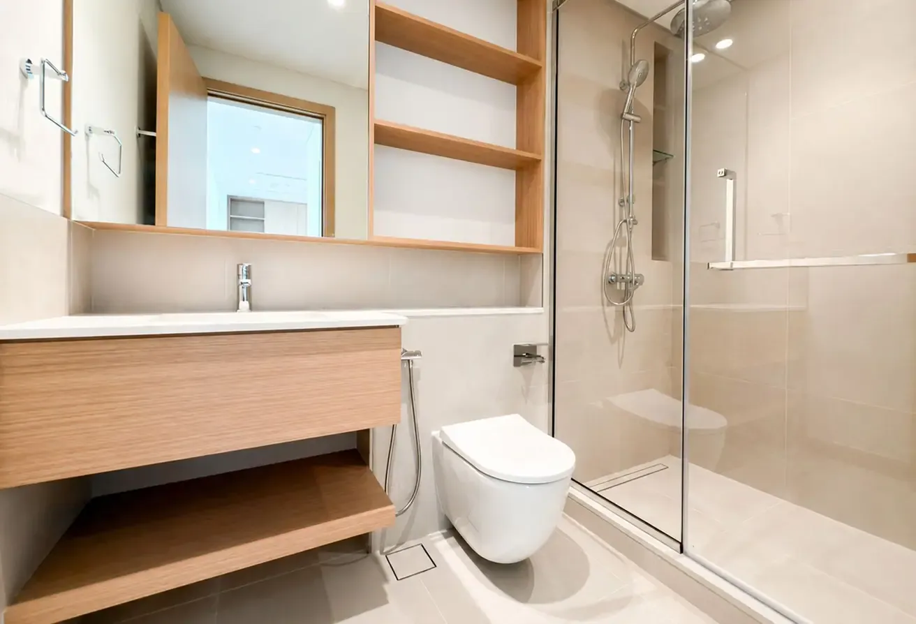 Community View | High Floor | White Goods