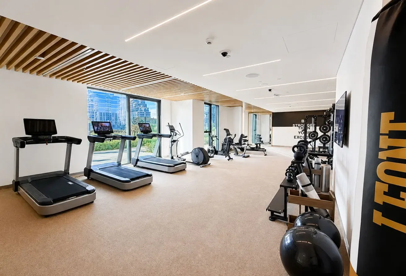 Community View | High Floor | White Goods