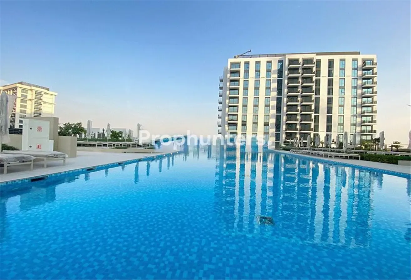 Pool And Park View | Fully Furnished | Corner Unit