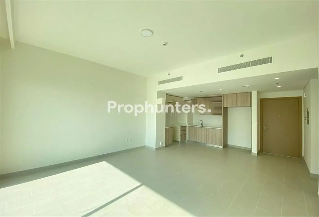 Pool And Park View | Fully Furnished | Corner Unit