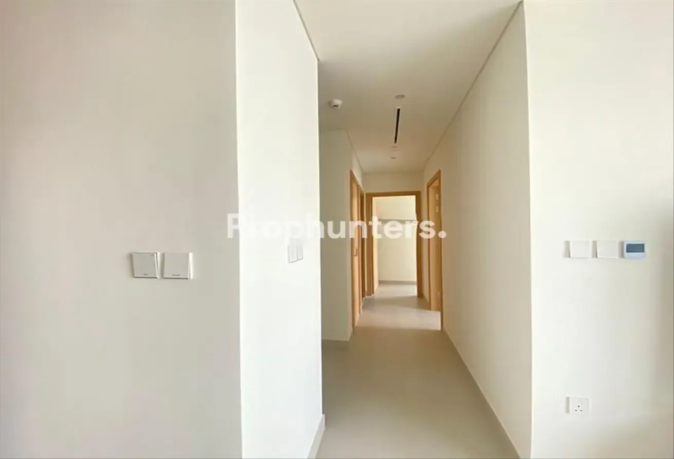 Pool And Park View | Fully Furnished | Corner Unit