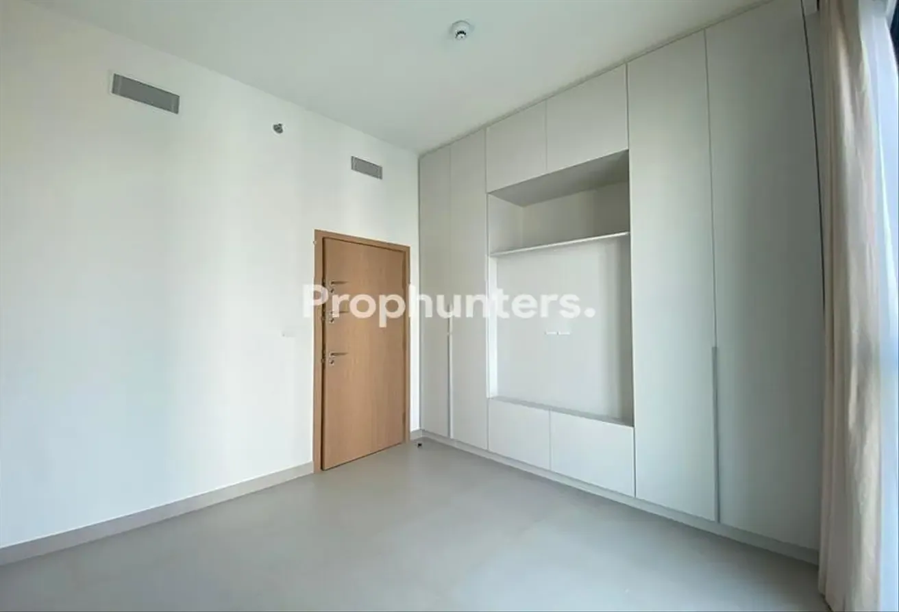 Pool And Park View | Fully Furnished | Corner Unit