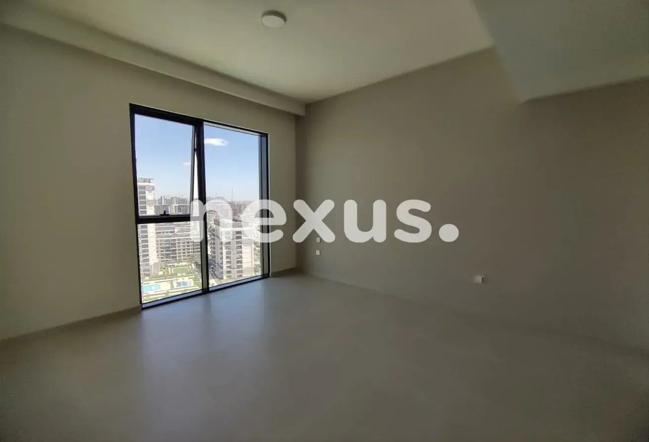 HIGH FLOOR | NEGOTIABLE | VACANT