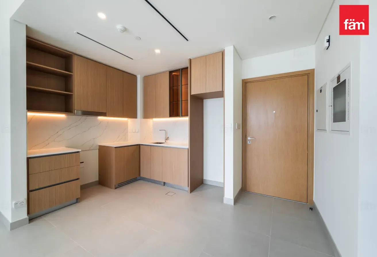 Brand New | High Floor |Park View