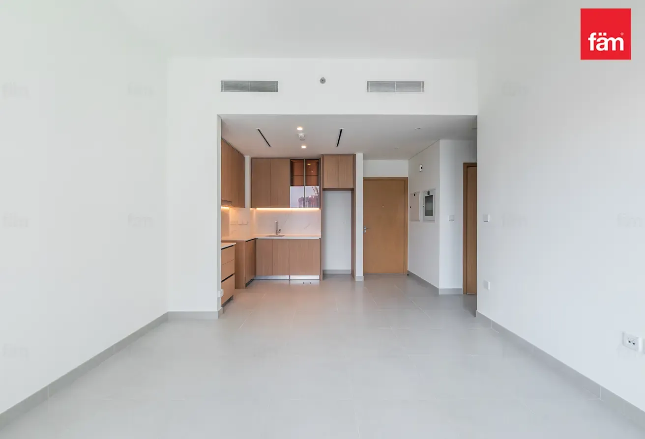 Brand New | High Floor |Park View