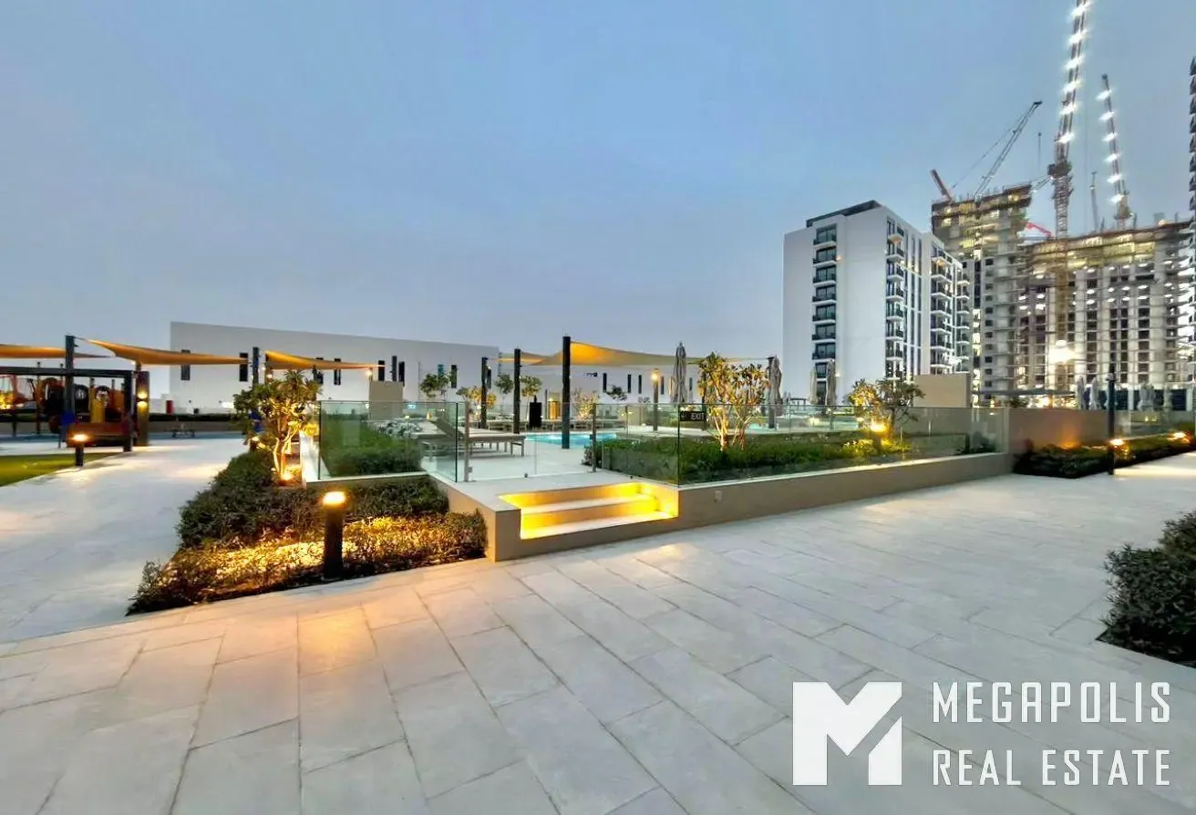 1BR | Next to Park | Open Villa Views