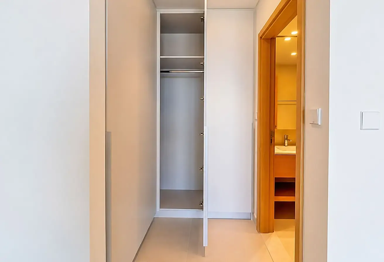 Vacant | Spacious Layout | Prime Location