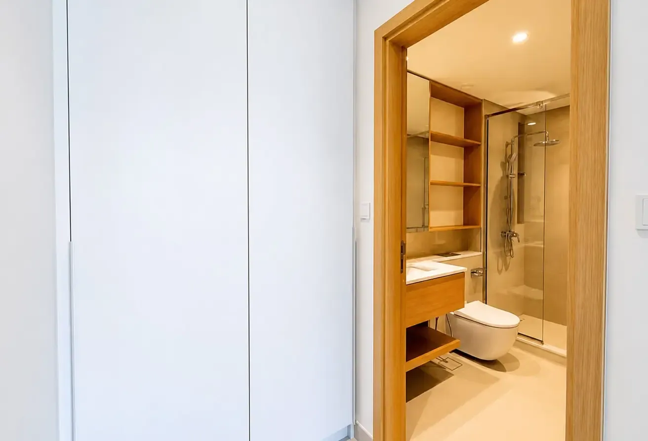 Vacant | Spacious Layout | Prime Location