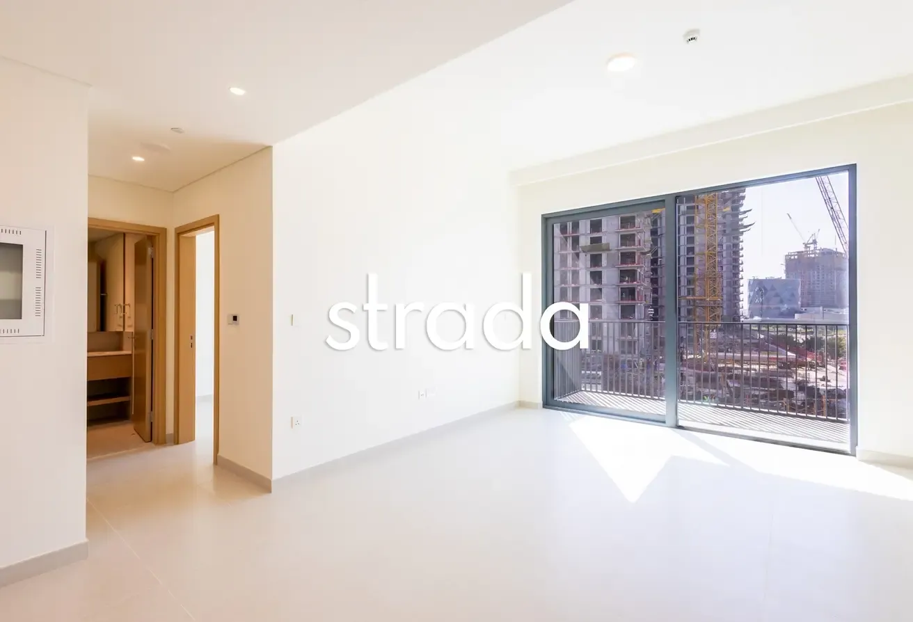 Dubai Hills | Park Facing | Modern Apartment