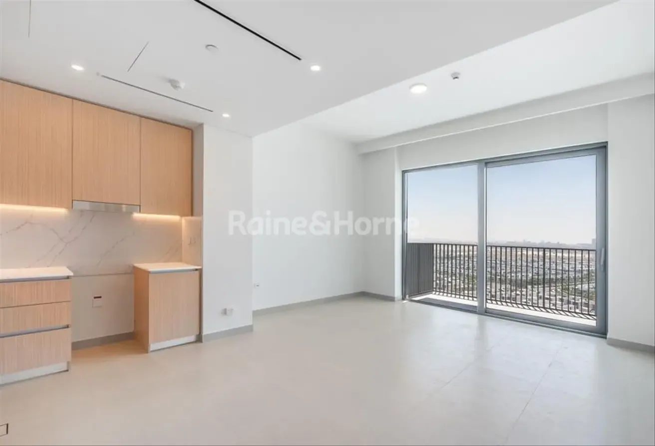 Bright 2BR | Hight Floor | Stunning Community View