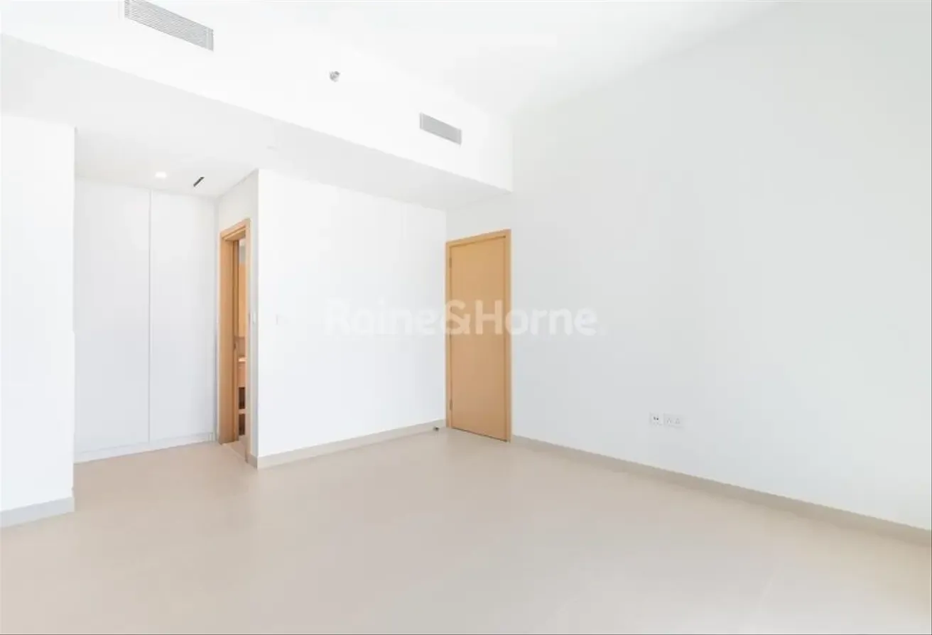 Bright 2BR | Hight Floor | Stunning Community View
