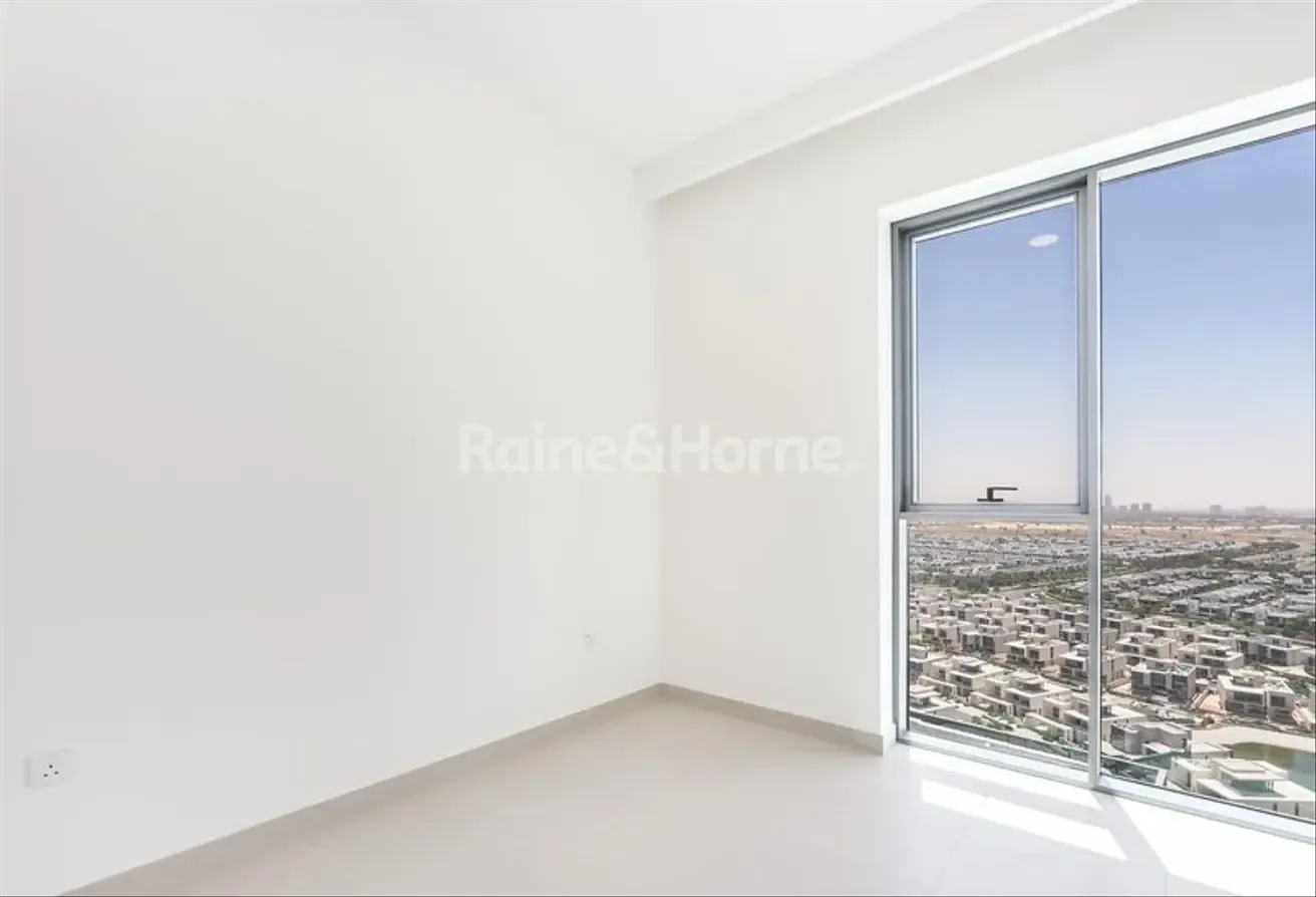 Bright 2BR | Hight Floor | Stunning Community View