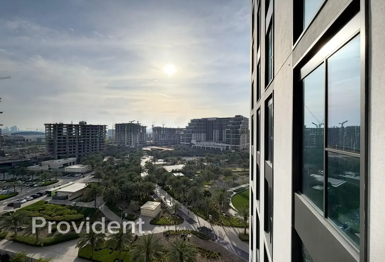 Unfurnished | Spacious | High Floor