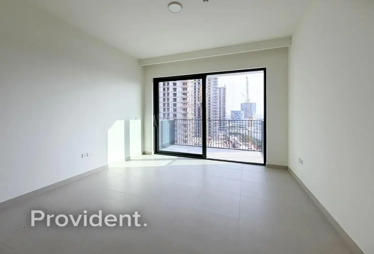 Unfurnished | Spacious | High Floor