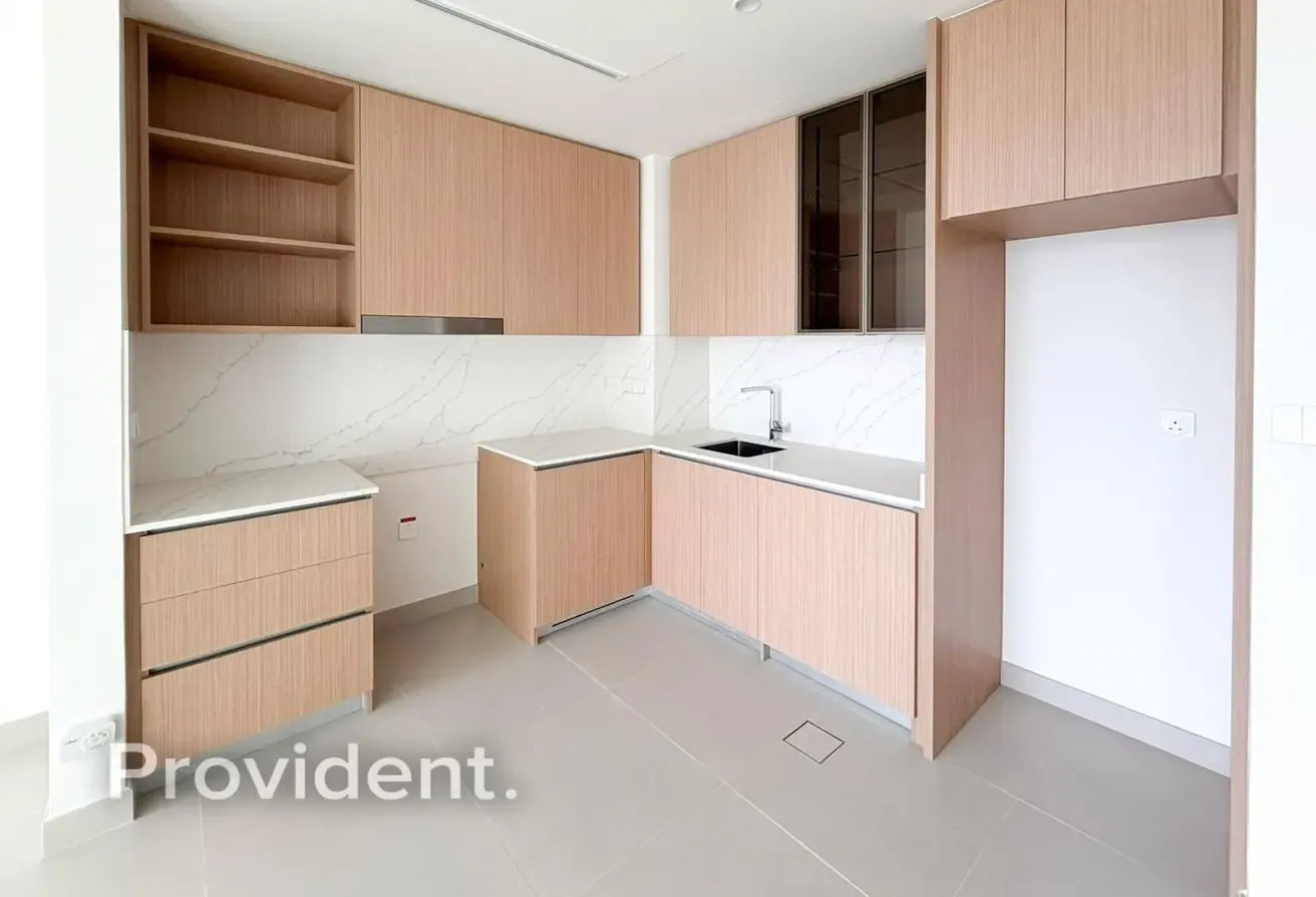 Unfurnished | Spacious | High Floor
