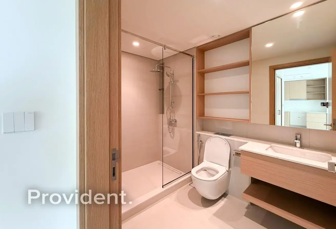 Unfurnished | Spacious | High Floor