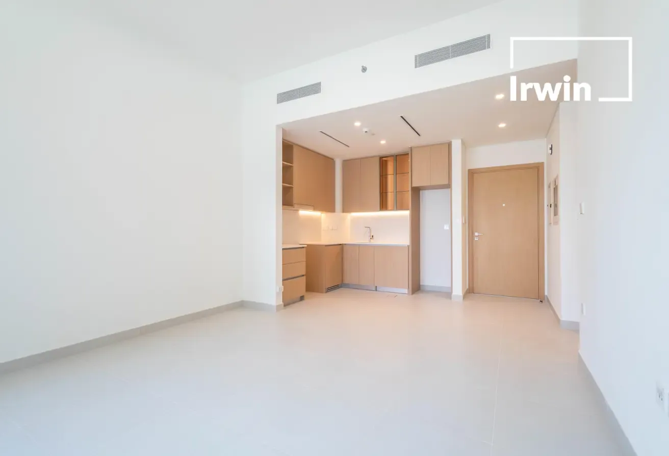 Park View | New Building | 12 cheques option.