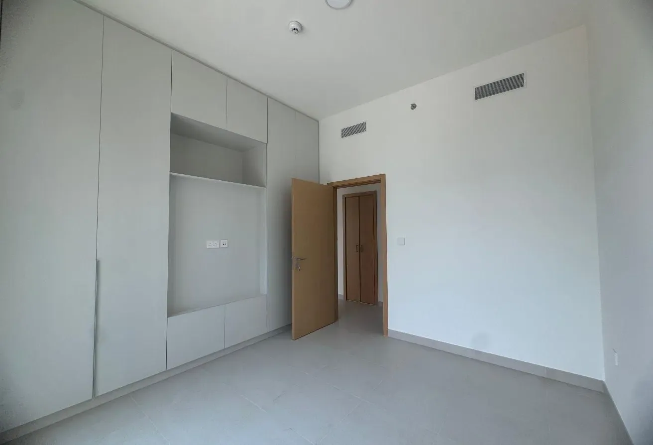 High floor|Ready to move| With balcony|Unfurnished