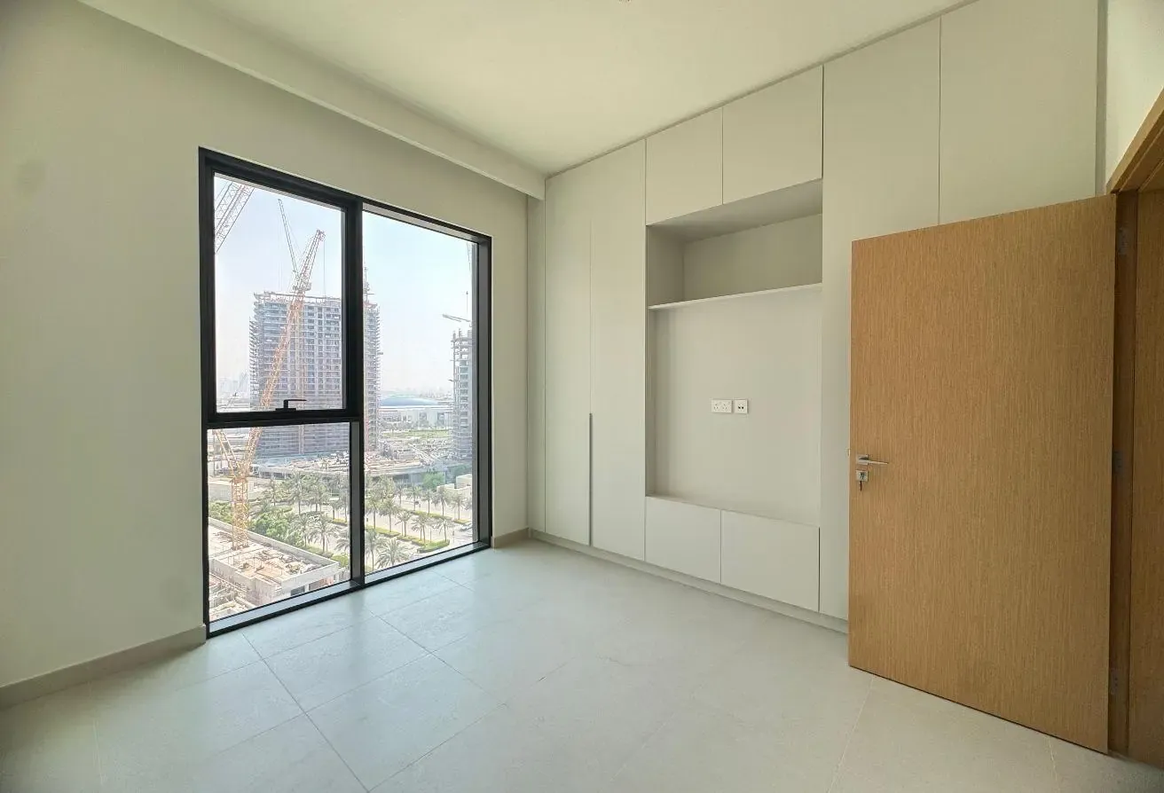 High floor|Ready to move| With balcony|Unfurnished