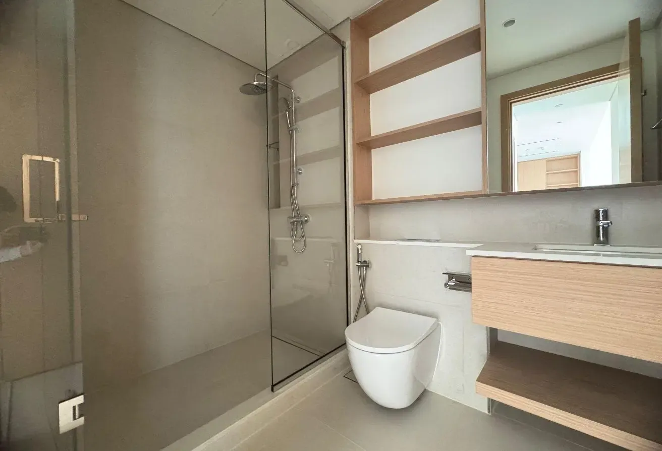High floor|Ready to move| With balcony|Unfurnished