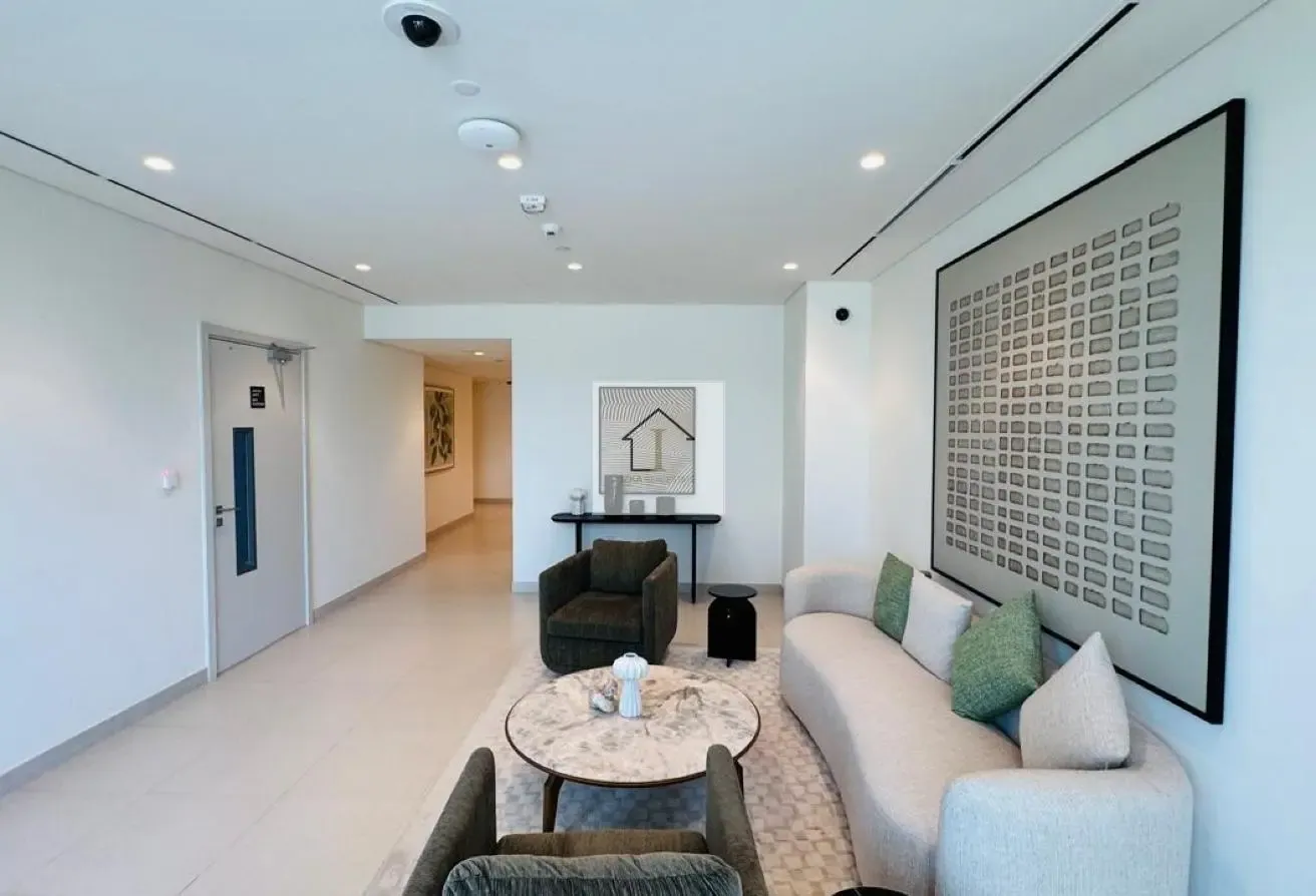 SPACIOUS LAYOUT | POOL VIEW | BRAND NEW