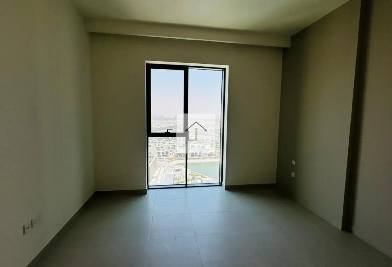 SPACIOUS LAYOUT | POOL VIEW | BRAND NEW