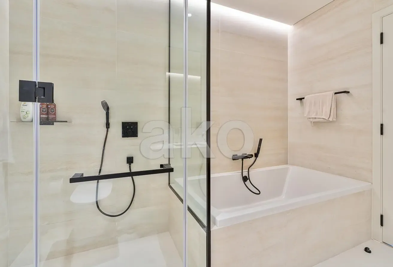 Brand New 3BR Stunning Creek View Fully Furnished