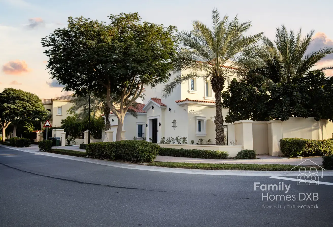 Corner Plot | Vastu | Vacant Now | Upgraded