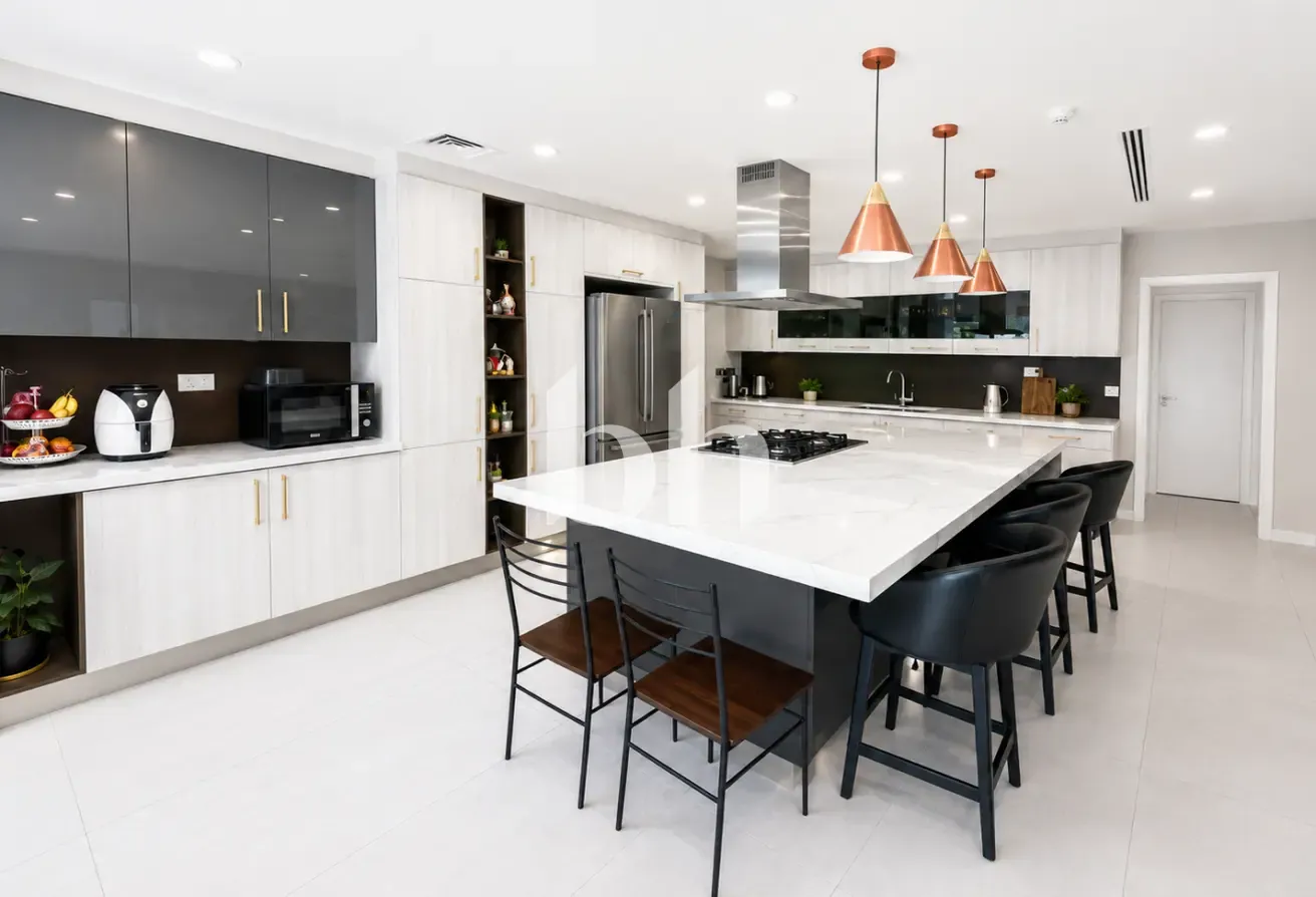Upgraded 5BR Villa | Quiet Street| Maintenance Inc