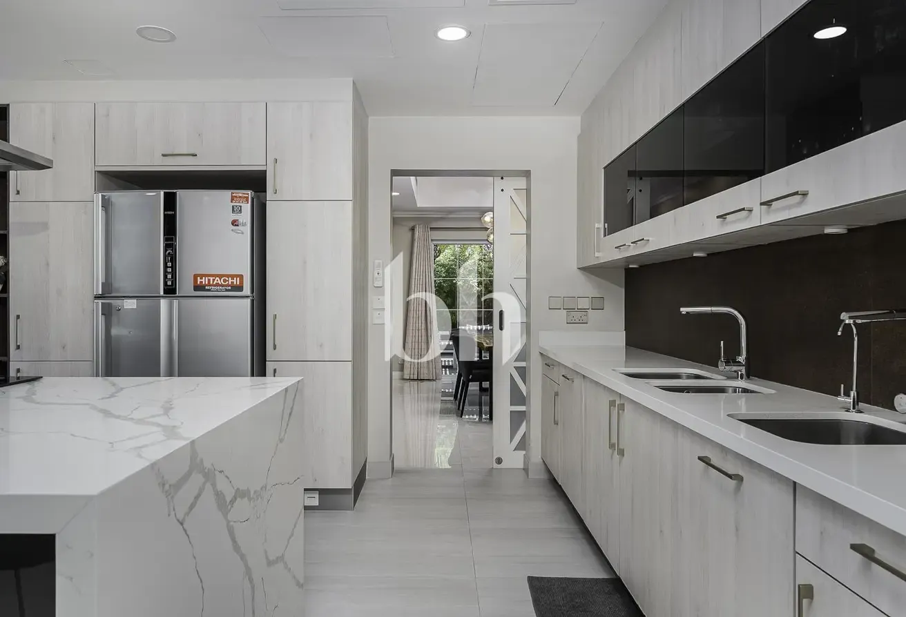 Upgraded 5BR Villa | Quiet Street| Maintenance Inc