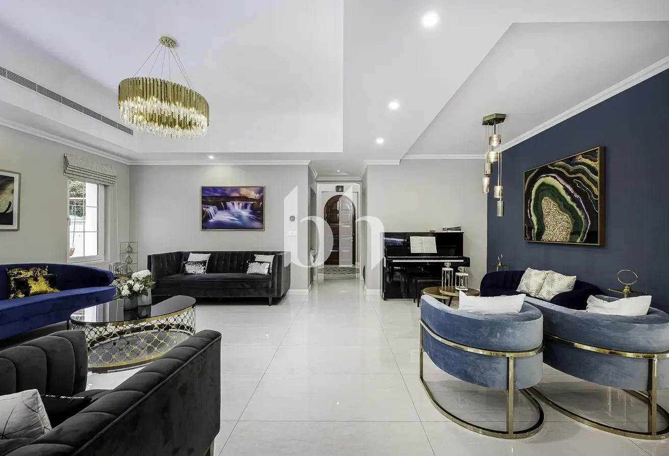 Upgraded 5BR Villa | Quiet Street| Maintenance Inc