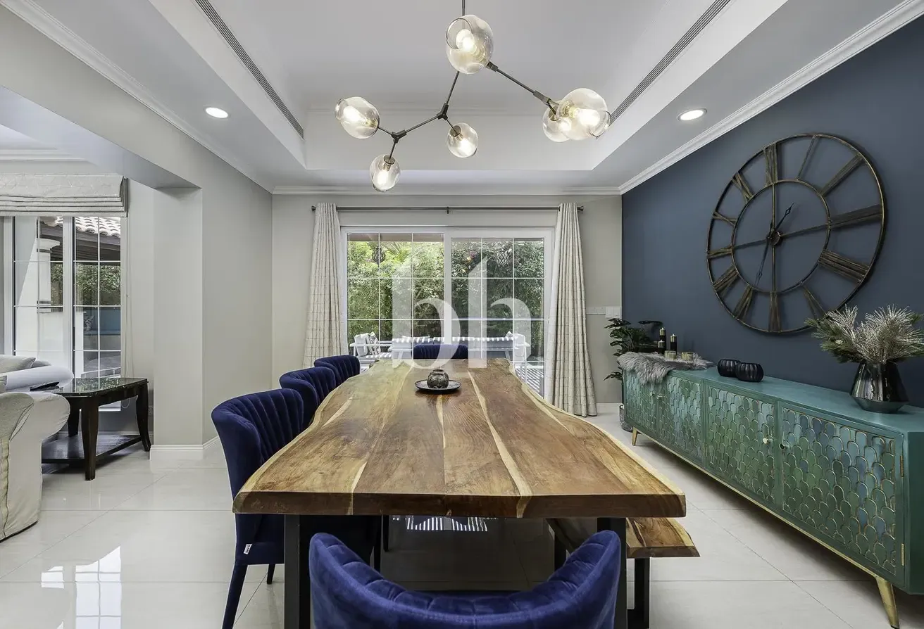 Upgraded 5BR Villa | Quiet Street| Maintenance Inc