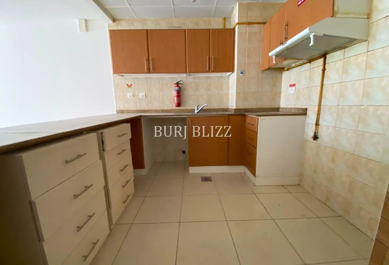 Well-Kept 1BR | Pool View | Prime Location