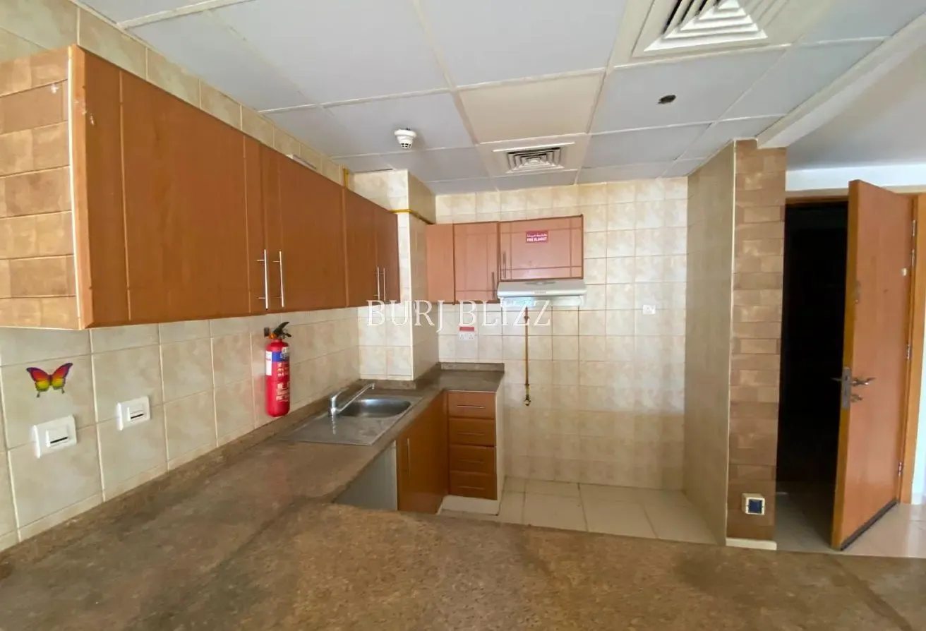 Well-Kept 1BR | Pool View | Prime Location