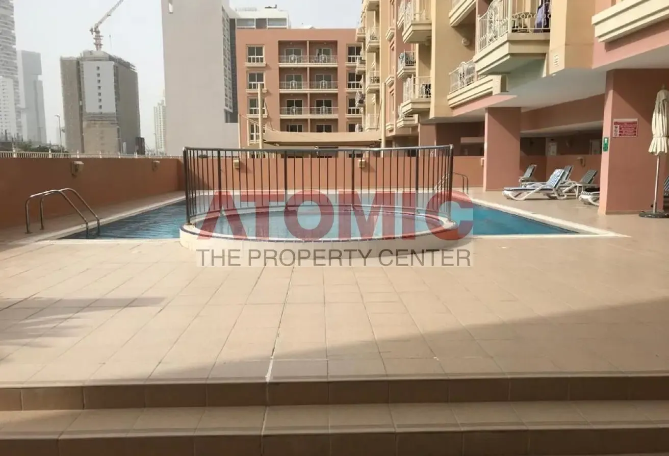 Spacious 1 BR | community view | Book now