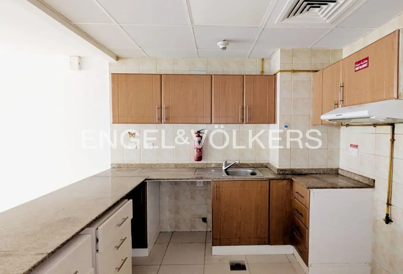 Vacant now | Low Floor | Spacious layout