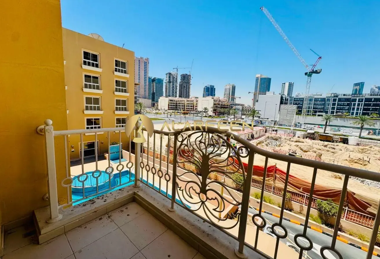 Massive Layout | Pool View | Vacant | Call Now