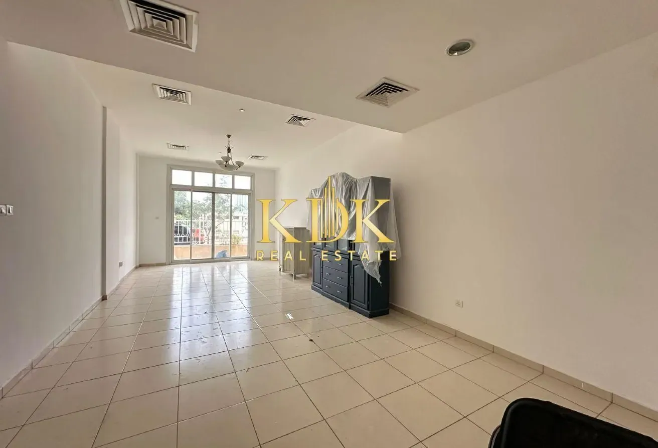 Spacious Unit | Huge Layout | Ready To Move
