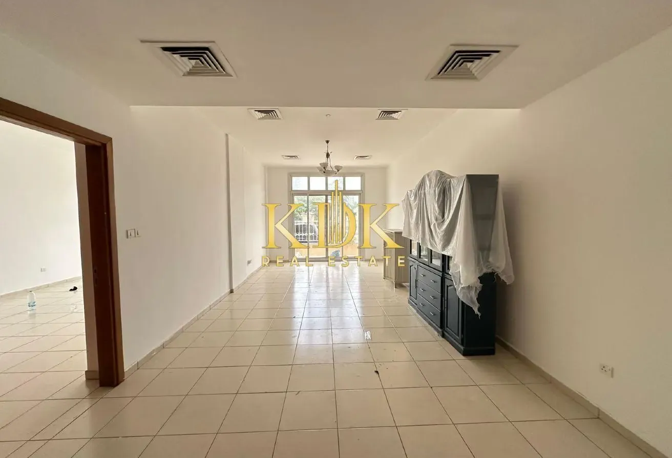 Spacious Unit | Huge Layout | Ready To Move